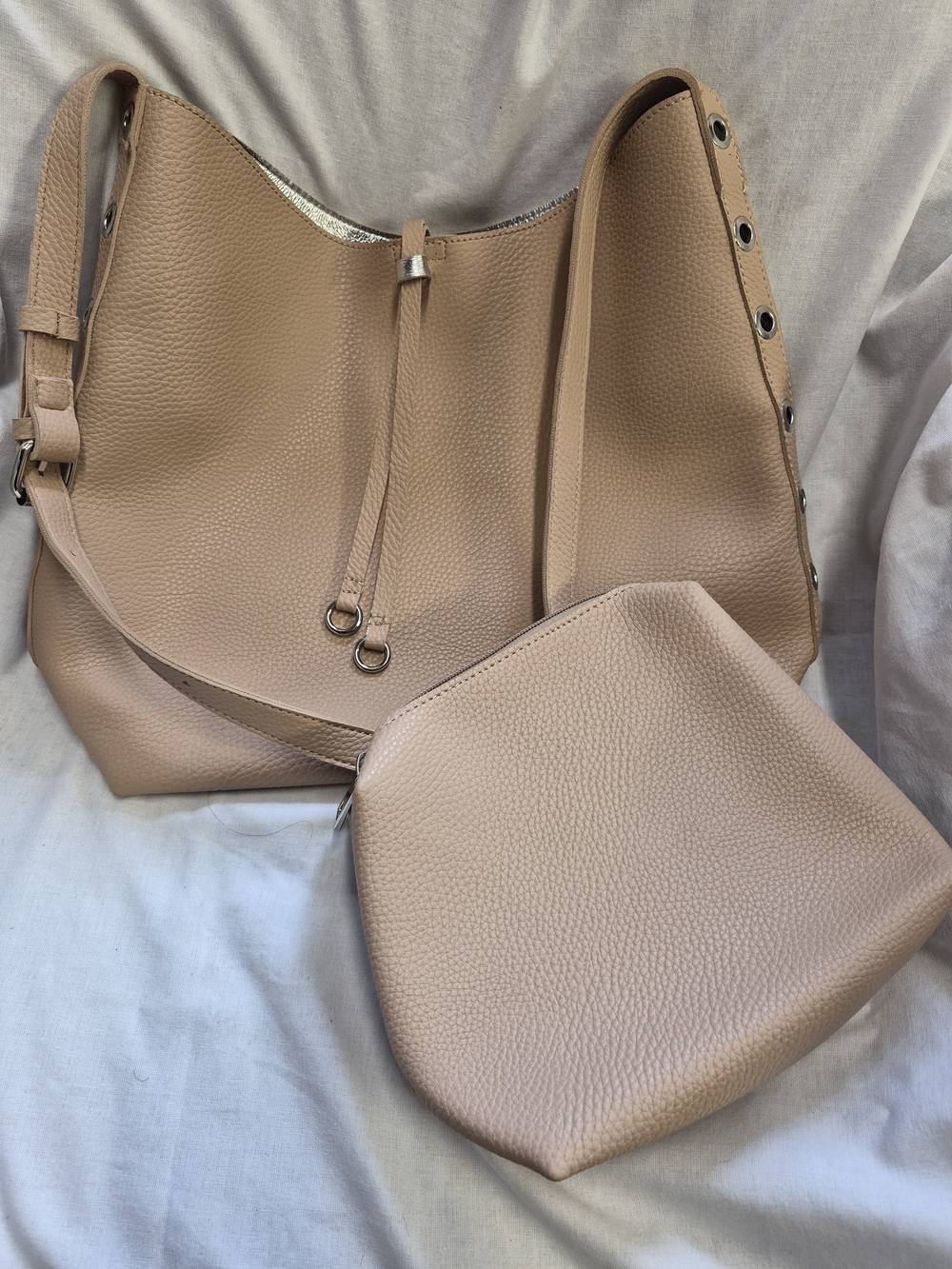 Women's Pebbled Leather Hobo Bag with Pouch - Nude